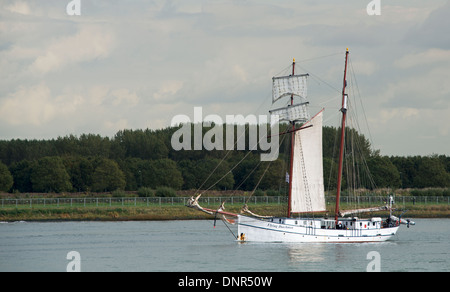 Le navire quitte le hollandais volant du port de Rotterdam, sur octobre 10,2012 à Rotterdam, Pays-Bas. Banque D'Images