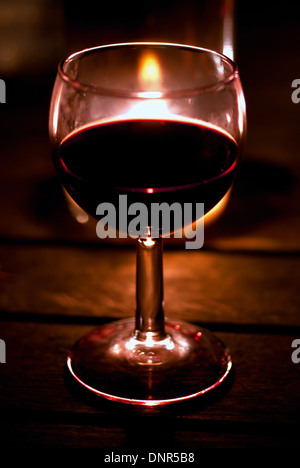 Un verre de vin rouge Banque D'Images