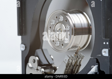 Photo de disque dur sur fond blanc Banque D'Images