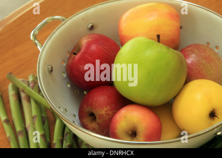 Fruits et légumes et autres denrées alimentaires Banque D'Images