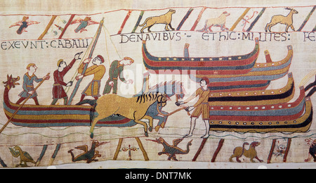 Détail de la Tapisserie de Bayeux représentant l'invasion normande de l'Angleterre au 11e siècle Banque D'Images
