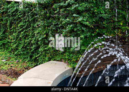 Fontaine à la naissance d'Elvis Presley & Musée de Tupelo, Mississippi, domicile d'Elvis Presley pour ses 13 premières années Banque D'Images