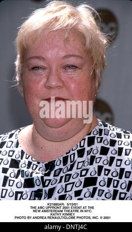 15 mai 2001 - K21880AR : 5/15/01.L'UPFRONT ABC 2001 ÉVÉNEMENT AU .New Amsterdam Theatre à New York..KATHY KINNEY. ANDREA 2001 RENAULT/(Credit Image : © Globe Photos/ZUMAPRESS.com) Banque D'Images