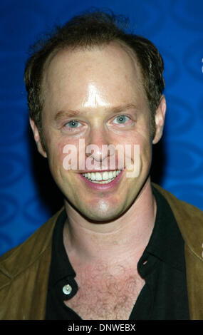 16 juillet 2002 - Pasadena, CA, USA - RAPHAEL SBARGE.CBS Summer Press Tour Party.Pasadena, CA 7/15/02. Lockwood. 2002 K2109LOC(Image Crédit : © Globe Photos/ZUMAPRESS.com) Banque D'Images