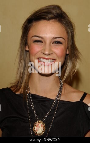 12 mars 2002 - K24382AG : RESIDENT EVIL PREMIERE.LA CHINETTE MANN, du Hollywood, CA 03/12/2002. AMY GRAVES/ 2002.(D).SAMAIRE ARMSTRONG(Image Crédit : © Globe Photos/ZUMAPRESS.com) Banque D'Images