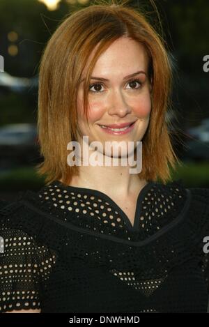 7 août 2002 - K25772FB : ''La bonne fille'' EN PREMIÈRE MONDIALE AU CENTRE DE DESIGN PACIFIQUE DE WEST HOLLYWOOD, CA. 08/07/02. FITZROY BARRETT/ 2002.SARAH PAULSON(Image Crédit : © Globe Photos/ZUMAPRESS.com) Banque D'Images