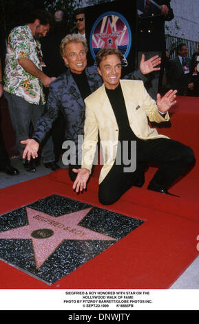 23 septembre 1999 - Siegfried & Roy à l'Honneur avec étoile sur le fichier .Hollywood Walk of Fame. FITZROY BARRETT/ SEPT.23,1999 FB16665K(Image Crédit : © Globe Photos/ZUMAPRESS.com) Banque D'Images