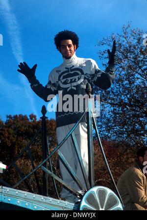 Le 26 novembre 2001 - K23481L : 11/22/01.Le 75 e congrès annuel de Macy's Thanksgiving Day Parade À NEW YORK..TREVOR PENICK. HENRY McGEE/(2001 Image : © Crédit Photos Globe/ZUMAPRESS.com) Banque D'Images