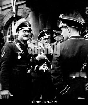 Le 1 mai, 1938 - Munich, Allemagne - Sepp Dietrich, Josef 'Sepp' Dietrich (1892 -1966), était un soldat nazi qui a commandé au cours de formations de la Seconde Guerre mondiale. (Crédit Image : © Keystone Photos USA/ZUMAPRESS.com) Banque D'Images