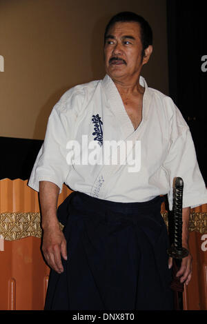 1 janvier 2000 - Hollywood, Californie, États-Unis - J15446CHW .Le Singafest 2011 Asian Film Festival rend hommage à Sonny Chiba Avec Le Prix Hommage .Bigfoot Crest Theatre, Westwood, CA .10/01/2011 .Sonny Chiba . 2011(Credit Image : © Clinton Wallace/Photos/ZUMAPRESS.com) Globe Banque D'Images