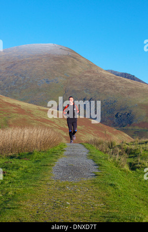 Est tombé sur glissière avec Latrigg ont chuté et la Blease pied de Lonscale tomba en arrière-plan Parc National de Lake District Cumbria England Banque D'Images