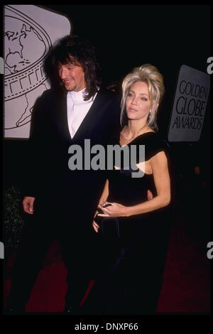 2 févr. 2006 - Actrice Heather Locklear et son mari musicien RICHIE SAMBORA ont appelé cela se ferme après près de 11 ans d'marrige. Le couple a un enfant de 8 ans fille. Des rapports n'ont pas confirmé la raison de leur divorce. (Photo : montré hereHEATHER LOCKLEAR et RICHIE SAMBORA assister à la 52e Golden Globe Awards annuel tenu à l'hôtel Beverly Hilton à Beverly Hills, Ca.on Jan Banque D'Images