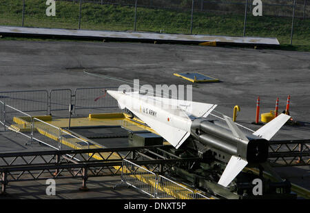 Dec 28, 2005 ; Marin Headlands, CA, USA ; dans ce qui est aujourd'hui le Golden Gate National Recreation Area, un système de missiles de défense aérienne Nike site (SF-88) est un rappel de la forte présence militaire que, jusqu'à récemment, n'a pu être trouvée dans la région de la baie de San Francisco. Cette Nike Hercules (M6) aurait été de missiles équipés d'une T45 625 livres, ou la fragmentation de l'ogive explosive Banque D'Images