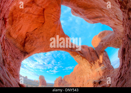 Arc double, Arches National Park, Utah, Windows Section, arches naturelles de Entrada sandstone Banque D'Images