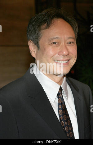 Jan 17, 2006 ; Century City, CA, USA ; Directeur Ang Lee au 31e Congrès annuel Los Angeles Film Critics Association Awards (LAFCA) au Park Hyatt à Century City. Crédit obligatoire : Photo par Marianna Massey Jour/ZUMA Press. (©) Copyright 2006 par Marianna jour Massey Banque D'Images