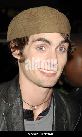 Jan 18, 2006 ; New York, NY, USA ; TYSON RITTER quitte les studios MTV après son enregistrement de "TRL". Crédit obligatoire : Photo par Dan Herrick/KPA/ZUMA Press. (©) Copyright 2006 by Dan Herrick Banque D'Images