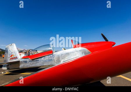 Van's Aircraft RV8 ; Antique et des avions modernes à l'événement annuel de Salida ArtWalk Fly-In Banque D'Images