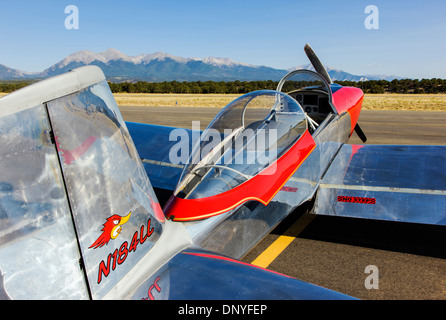 Van's Aircraft RV8 ; Antique et des avions modernes à l'événement annuel de Salida ArtWalk Fly-In Banque D'Images