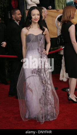 Jan 29, 2006 ; Los Angeles, CA, USA ; Ziyi Zhang arrivant à la 12e édition annuelle des Screen Actors Guild Awards tenue au Shrine Exposition Center. Crédit obligatoire : Photo de Lisa O'Connor/ZUMA Press. (©) Copyright 2006 by Lisa O'Connor Banque D'Images