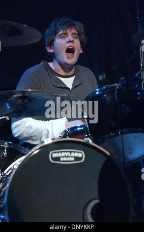 Feb 02, 2006 ; Washington, DC, USA ; les musiciens 'fou' Chevaux et jouez en live comme ils ouvrent pour Bon Jovi's tour 2006 s'arrêter au MCI Center situé à Washington. Crédit obligatoire : Photo par Jason Moore/ZUMA Press. (©) Copyright 2006 par Jason Moore Banque D'Images