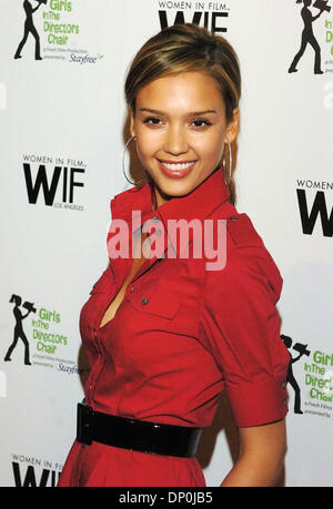 Mar 21, 2006 ; Los Angeles, CA, USA ; Jessica Alba est le keynote speake pour 'in the Director's Chair" une industrie du divertissement d'experts organisé par le "Women in Film". "Women in Film" est un groupe d'intérêt à tenter d'augmenter le nombre de femmes impliquées dans la production et distribution de films et programmes de télévision. Crédit obligatoire : Photo par Rob DeLorenzo/ZUMA Banque D'Images