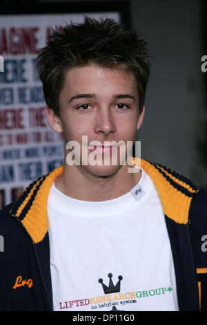 Apr 11, 2006 ; Hollywood, CA, USA ; BOBBY EDNER lors de la première mondiale de "American Dreamz" tenue à l'Arclight Theatre à Hollywood. Crédit obligatoire : Photo par Jerome Ware/ZUMA Press. (©) Copyright 2006 by Jerome Ware Banque D'Images