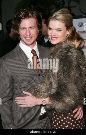 Apr 11, 2006 ; Hollywood, CA, USA ; acteur JOSH MEYERS et MISSY PYLE à la première mondiale de "American Dreamz" tenue à l'Arclight Theatre à Hollywood. Crédit obligatoire : Photo par Jerome Ware/ZUMA Press. (©) Copyright 2006 by Jerome Ware Banque D'Images