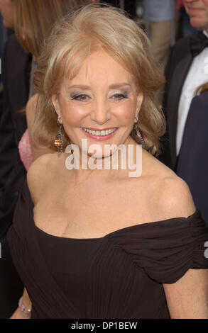 Apr 28, 2006 ; Los Angeles, CA, USA ; Barbara Walters à la 33e Prix Daytime Emmy Salle de presse, tenue au Kodak Theatre, à Hollywood. Crédit obligatoire : Photo par Paul Fenton/ZUMA KPA.. (©) Copyright 2006 by Paul Fenton Banque D'Images