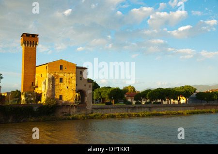 Fortezza Vecchia l'ancienne forteresse par l'Arno de Pise Centrale ville région Toscane Italie Europe Banque D'Images