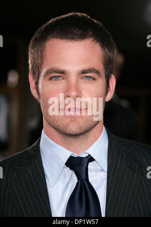 9 mai, 2006 ; Westwood, Californie, USA ; acteur Chris Pine au 'juste ma chance' Los Angeles Premiere tenue au Théâtre National. Crédit obligatoire : Photo de Lisa O'Connor/ZUMA Press. (©) Copyright 2006 by Lisa O'Connor Banque D'Images