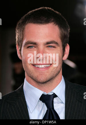 9 mai, 2006 ; Westwood, Californie, USA ; acteur Chris Pine au 'juste ma chance' Los Angeles Premiere tenue au Théâtre National. Crédit obligatoire : Photo de Lisa O'Connor/ZUMA Press. (©) Copyright 2006 by Lisa O'Connor Banque D'Images