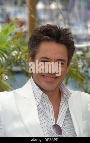 Le 25 mai 2006, Cannes, France ; ROBERT DOWNEY JR à 'A' Johnny Mnemonic photocall lors de la 59e Festival International du Film de Cannes. Crédit obligatoire : Photo par Frédéric/Injimbert ZUMA Press. (©) Copyright 2006 by Frederic Injimbert Banque D'Images