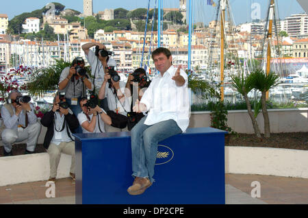 27 mai 2006, Cannes, France ; acteur SERGI LOPEZ à la 59ème festival du film de Cannes pour le 'El Laberinto Del Fauno' Photocall. Crédit obligatoire : Photo par Frédéric/Injimbert ZUMA Press. (©) Copyright 2006 by Frederic Injimbert Banque D'Images