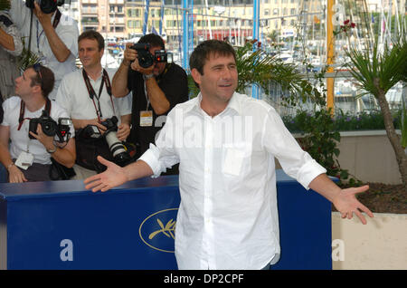 27 mai 2006, Cannes, France ; acteur SERGI LOPEZ à la 59ème festival du film de Cannes pour le 'El Laberinto Del Fauno' Photocall. Crédit obligatoire : Photo par Frédéric/Injimbert ZUMA Press. (©) Copyright 2006 by Frederic Injimbert Banque D'Images