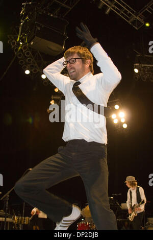 28 mai, 2006 ; George, WA, USA ; Beck et son groupe à la Sasquatch Music Festival 2006 Jour 3 tenue à la gorge. Amp-Theater Crédit obligatoire : Photo par Daren Fentiman/ZUMA Press. (©) Copyright 2006 par Daren Fentiman Banque D'Images