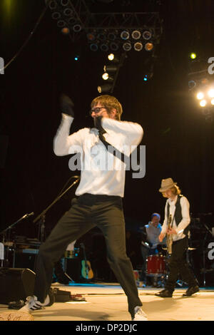 28 mai, 2006 ; George, WA, USA ; Beck et son groupe à la Sasquatch Music Festival 2006 Jour 3 tenue à la gorge. Amp-Theater Crédit obligatoire : Photo par Daren Fentiman/ZUMA Press. (©) Copyright 2006 par Daren Fentiman Banque D'Images