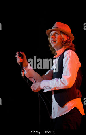 28 mai, 2006 ; George, WA, USA ; Beck et son groupe à la Sasquatch Music Festival 2006 Jour 3 tenue à la gorge. Amp-Theater Crédit obligatoire : Photo par Daren Fentiman/ZUMA Press. (©) Copyright 2006 par Daren Fentiman Banque D'Images