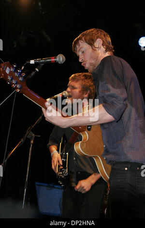 Juin 04, 2006 ; New York, NY, USA ; 'Cold War Kids' à la Bowery Ballroom. Crédit obligatoire : Photo par Aviv petit/ZUMA Press. (©) Copyright 2006 par Aviv Petit Banque D'Images