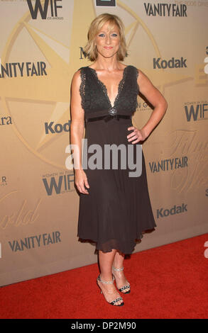 Jun 06, 2006 ; Los Angeles, CA, USA ; l'actrice EDIE FALCO à la Women in Film présente : 'Film nous amène le Monde' Le 2006 Crystal Lucy Awards, qui a eu lieu au Century Plaza Hotel. Crédit obligatoire : Photo par Paul Fenton/ZUMA KPA.. (©) Copyright 2006 by Paul Fenton Banque D'Images