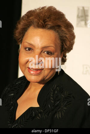 Jun 15, 2006 ; New York, NY, USA ; PATRICIA COSBY au arrivés pour la 2006 Songwriters Hall of Fame Awards tenue à l'hôtel Marriott Marquis Hotel. Crédit obligatoire : Photo par Nancy/Kaszerman ZUMA Press. (©) Copyright 2006 by Kaszerman Banque D'Images