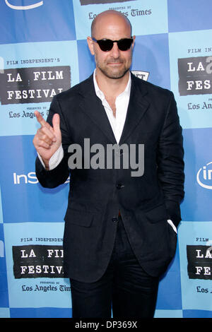 Jun 22, 2006 ; Westwood, Californie, USA ; acteur Stanley Tucci à 'Le diable s'habille en Prada" Los Angeles Premiere, qui ouvre le Festival du Film de Los Angeles qui s'est tenue à la Mann Village Theatre. Crédit obligatoire : Photo de Lisa O'Connor/ZUMA Press. (©) Copyright 2006 by Lisa O'Connor Banque D'Images