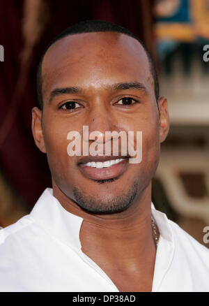 Juin 24, 2006, Anaheim, Californie, USA ; acteur HENRY SIMMONS au 'Pirates Des Caraïbes' Première mondiale tenue à Disneyland. Crédit obligatoire : Photo de Lisa O'Connor/ZUMA Press. (©) Copyright 2006 by Lisa O'Connor Banque D'Images