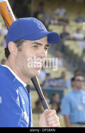 Jun 24, 2006 ; Los Angeles, CA, USA ; ADAM CAROLLA joue dans le 48e Congrès annuel des Dodgers de la All Stars Hollywood Jeu. Crédit obligatoire : Photo par Rob DeLorenzo/ZUMA Press. (©) Copyright 2006 par Rob DeLorenzo Banque D'Images