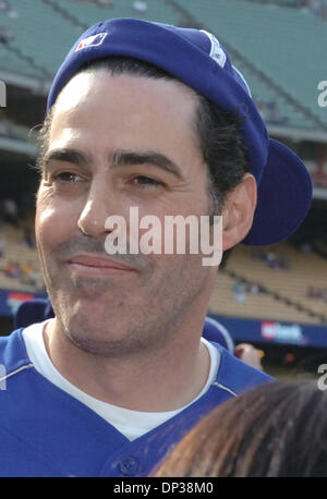 Jun 24, 2006 ; Los Angeles, CA, USA ; ADAM CAROLLA joue dans le 48e Congrès annuel des Dodgers de la All Stars Hollywood Jeu. Crédit obligatoire : Photo par Rob DeLorenzo/ZUMA Press. (©) Copyright 2006 par Rob DeLorenzo Banque D'Images