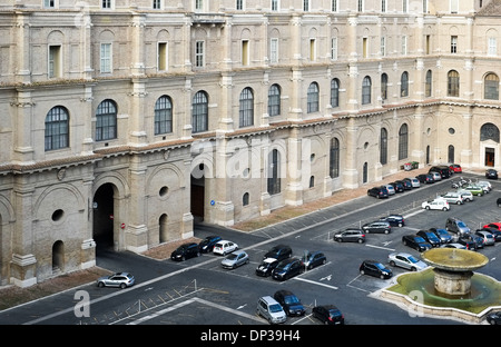 Vue de la cour du complexe de musées Vatican, Rome, Italie Banque D'Images