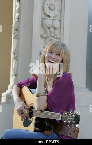 Jul 03, 2006 ; San Diego, CA, USA ; MOLLY JENSON, un chanteur-compositeur local. Crédit obligatoire : Photo par Scott Linnet/SDU-T/ZUMA Press. (©) Copyright 2006 by SDU-T Banque D'Images