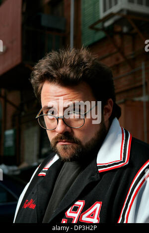 Jul 07, 2006 ; Westwood, CA, USA ; Kevin SMITH est le créateur de ce type de films comme commis, Mallrats, Chasing Amy, Dogma et Jay and Silent Bob Strike Back. SMITH a réalisé des commis II, qui sort en juillet. Crédit obligatoire : Photo par K.C. Alfred/SDU-T/ZUMA Press. ( ?) Copyright 2006 by SDU-T Banque D'Images