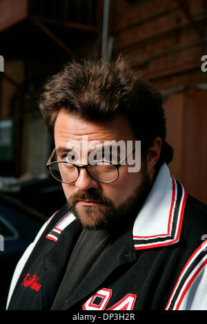 Jul 07, 2006 ; Westwood, CA, USA ; Kevin SMITH est le créateur de ce type de films comme commis, Mallrats, Chasing Amy, Dogma et Jay and Silent Bob Strike Back. SMITH a réalisé des commis II, qui sort en juillet. Crédit obligatoire : Photo par K.C. Alfred/SDU-T/ZUMA Press. ( ?) Copyright 2006 by SDU-T Banque D'Images