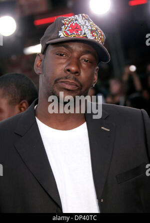 Jul 20, 2006 ; Westwood, Californie, USA ; Singer Bobby Brown lors de la 'Miami Vice' Première mondiale tenue au Mann Village Theatre. Crédit obligatoire : Photo de Lisa O'Connor/ZUMA Press. (©) Copyright 2006 by Lisa O'Connor Banque D'Images