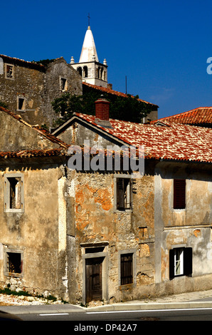 Vieux village de pêcheurs Plomin Istria Croatia murs extérieurs Banque D'Images